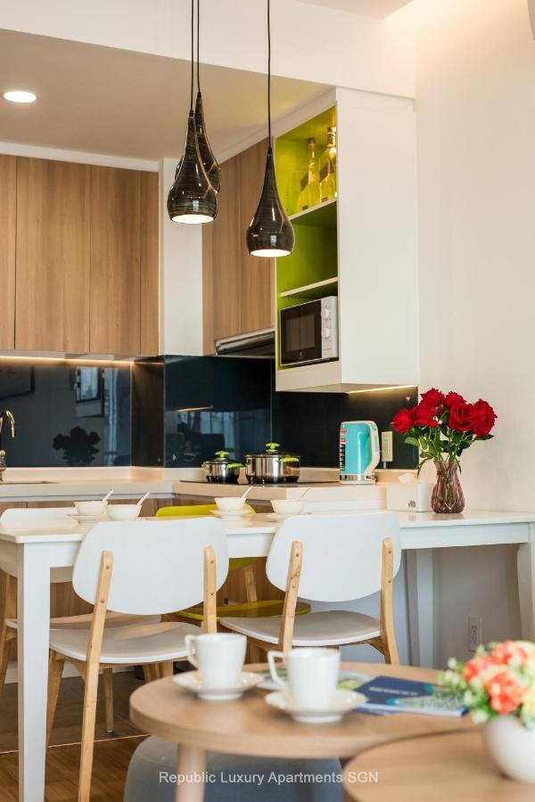 Republic Suites Хошимин Экстерьер фото